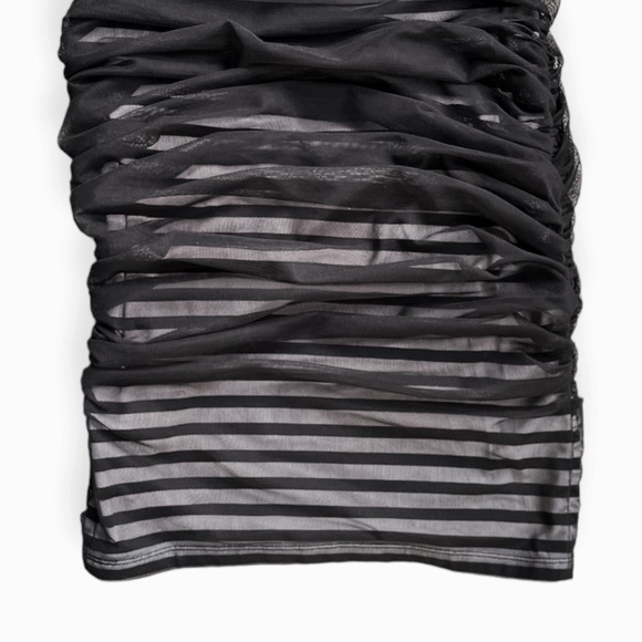 BCBGMaxAzria Black & White Striped Ruched Mesh Bodycon Dress, sz XS - Picture 10 of 14